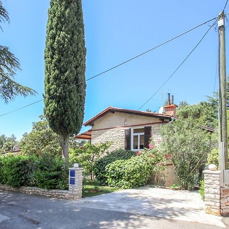 Carla Guest House Новиград Екстериор снимка