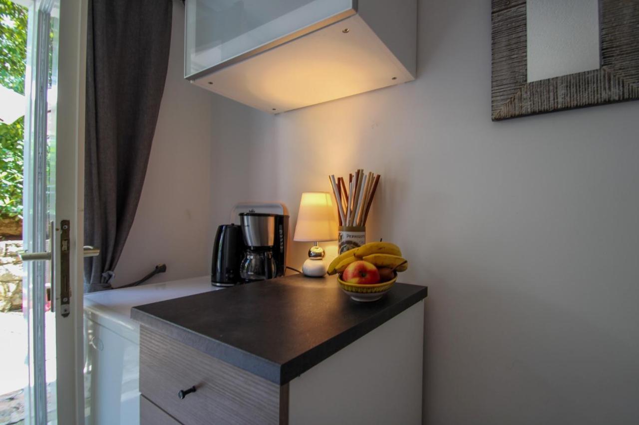 Carla Guest House Новиград Екстериор снимка