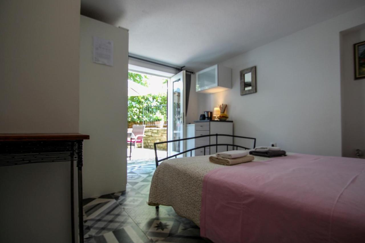 Carla Guest House Новиград Екстериор снимка