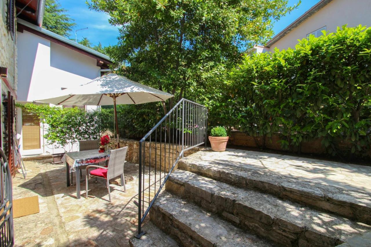 Carla Guest House Новиград Екстериор снимка