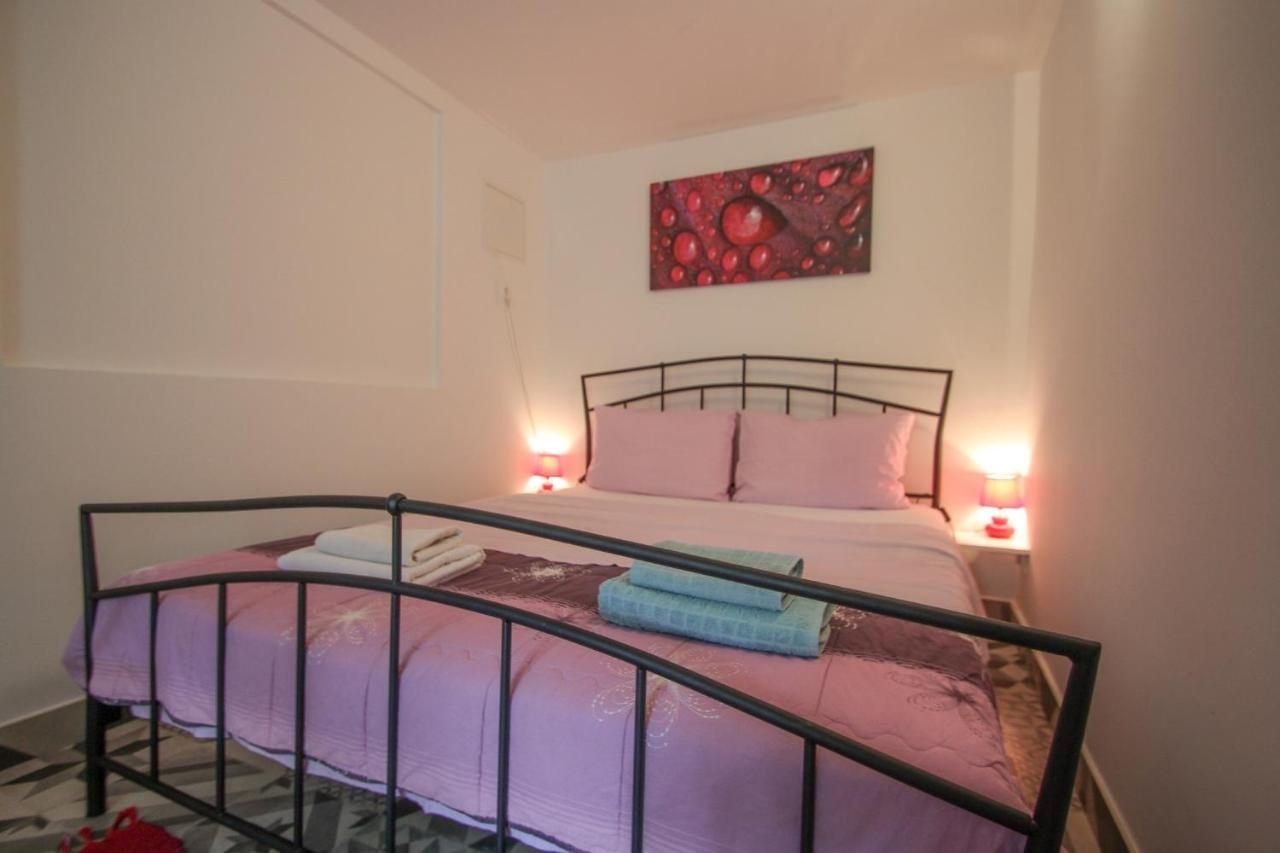 Carla Guest House Новиград Екстериор снимка